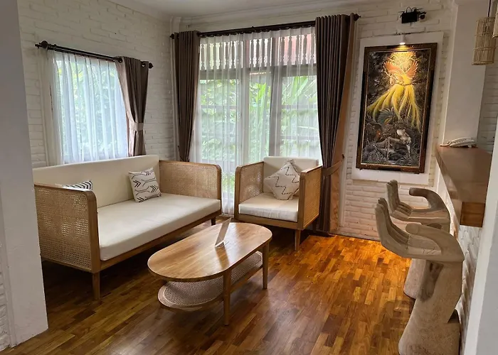 The Taman Ayu 10 Minute Walking To The 4* Seminyak