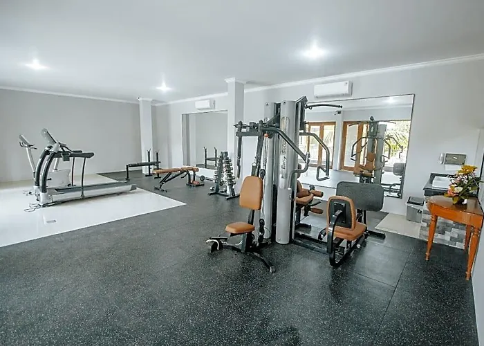 Hotel The Taman Ayu 10 Minute Walking To The